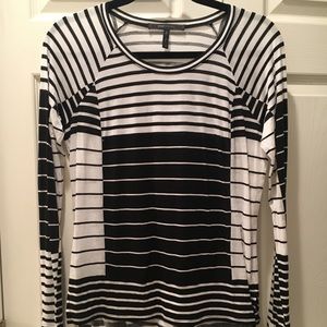 BCBG Black white striped long sleeved tee Sz XS
